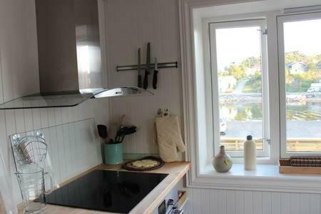 Koselig Hus Naert Havet I Lofoten, Kabelvag Kabelvåg Exterior foto
